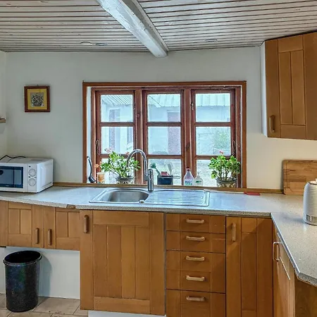 4 Bedroom Stunning In *